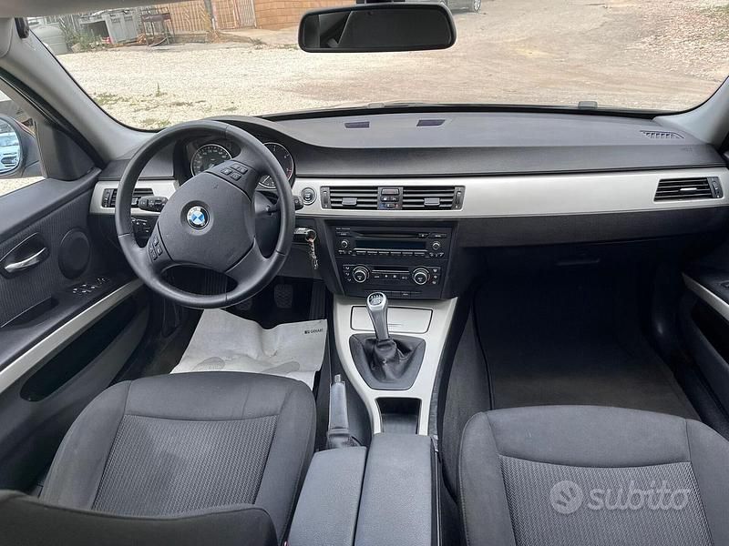 Usata BMW 320 177 CV (130 kW) 2009 Nero Berlina
