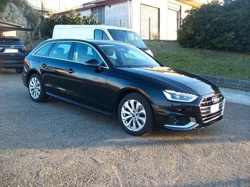 Usata Audi A4 Advanced Plus 163 CV (119 kW) 2022 Nero Station wagon
