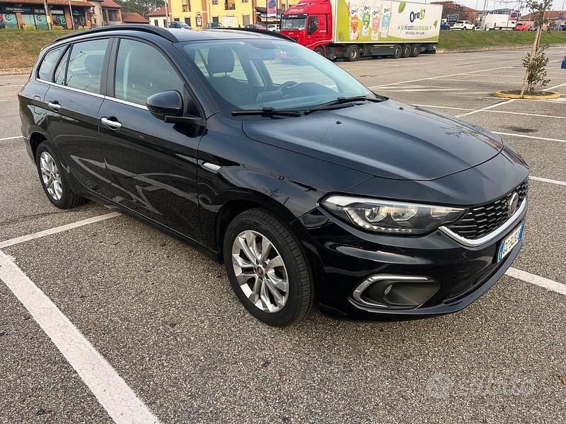 Usata Fiat Tipo S 131 CV (96 kW) 2020 Nero Station wagon