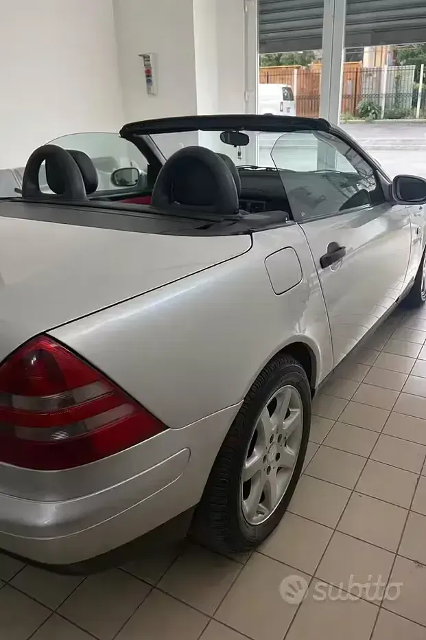 Usata Mercedes SLK200 192 CV (141 kW) 1996 Grigio Cabrio