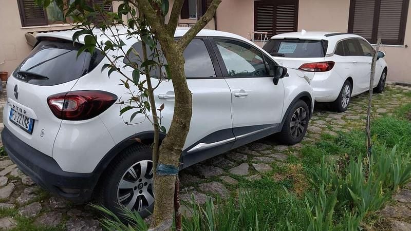 Bianco Usata 2019 Renault Captur Business SUV | 13.500 € (Super prezzo) - Immagine 1/3