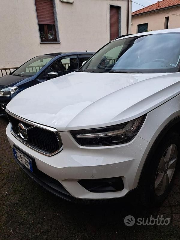 Usata Volvo XC40 150 CV (110 kW) 2020 Bianco SUV