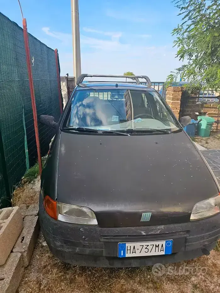Usata Fiat Punto 54 CV (39 kW) 1996 Grigio Berlina