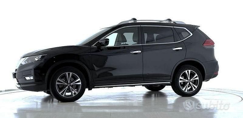 Usata Nissan X-Trail N-Connecta 177 CV (130 kW) 2017 Nero SUV