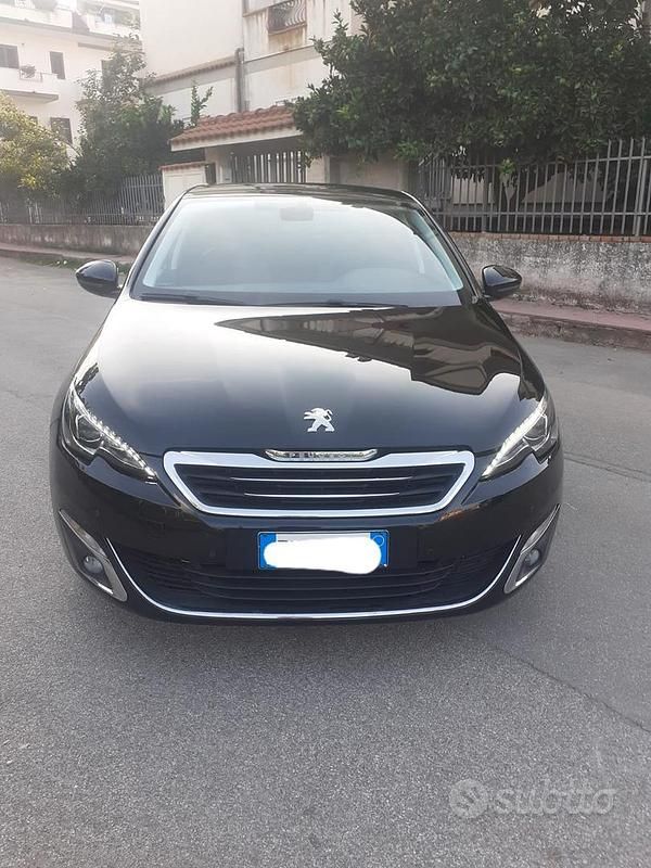 Usata Peugeot 308 116 CV (85 kW) 2014 Nero Berlina