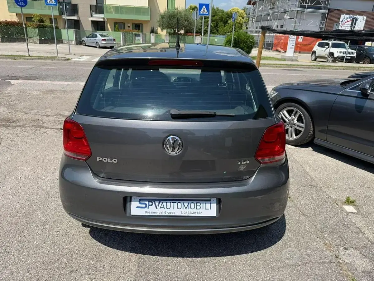 Usata VW Polo 90 CV (66 kW) 2010 Grigio Utilitaria