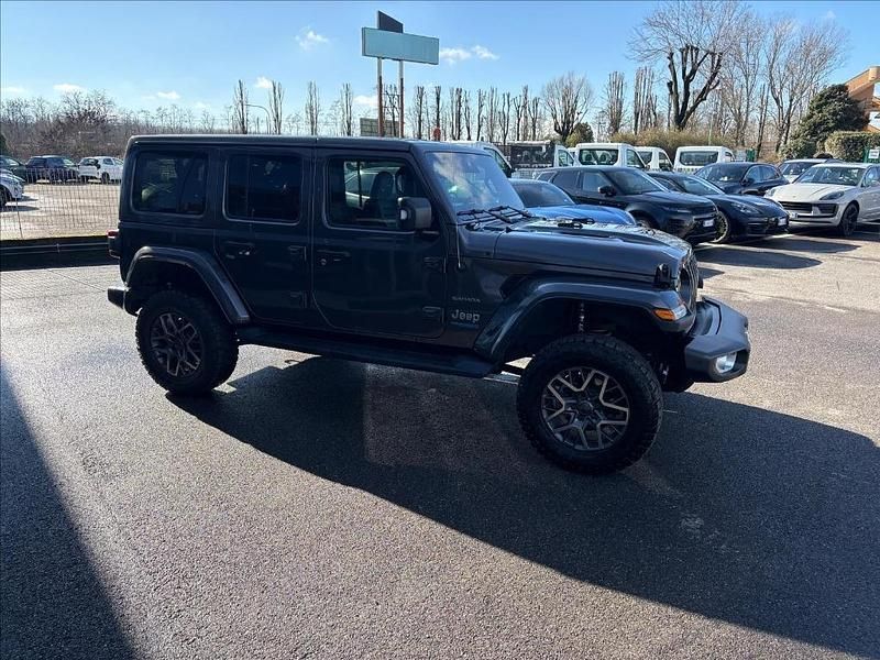Usata Jeep Wrangler Unlimited Sahara 380 CV (279 kW) 2022 Grigio metallizzato SUV