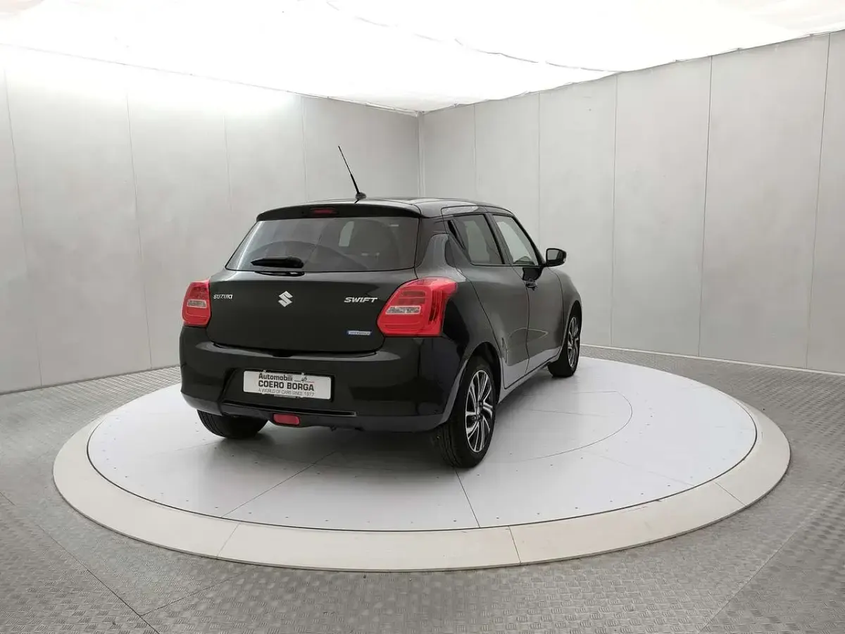 Usata Suzuki Swift 83 CV (61 kW) 2023 Nero Utilitaria