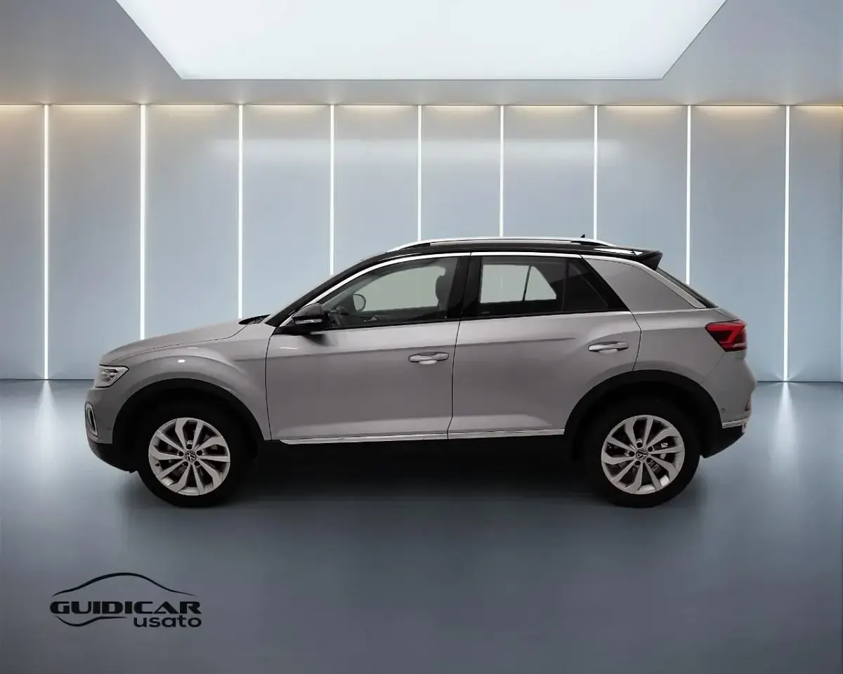 Usata VW T-Roc Style 116 CV (85 kW) 2025 Argento SUV