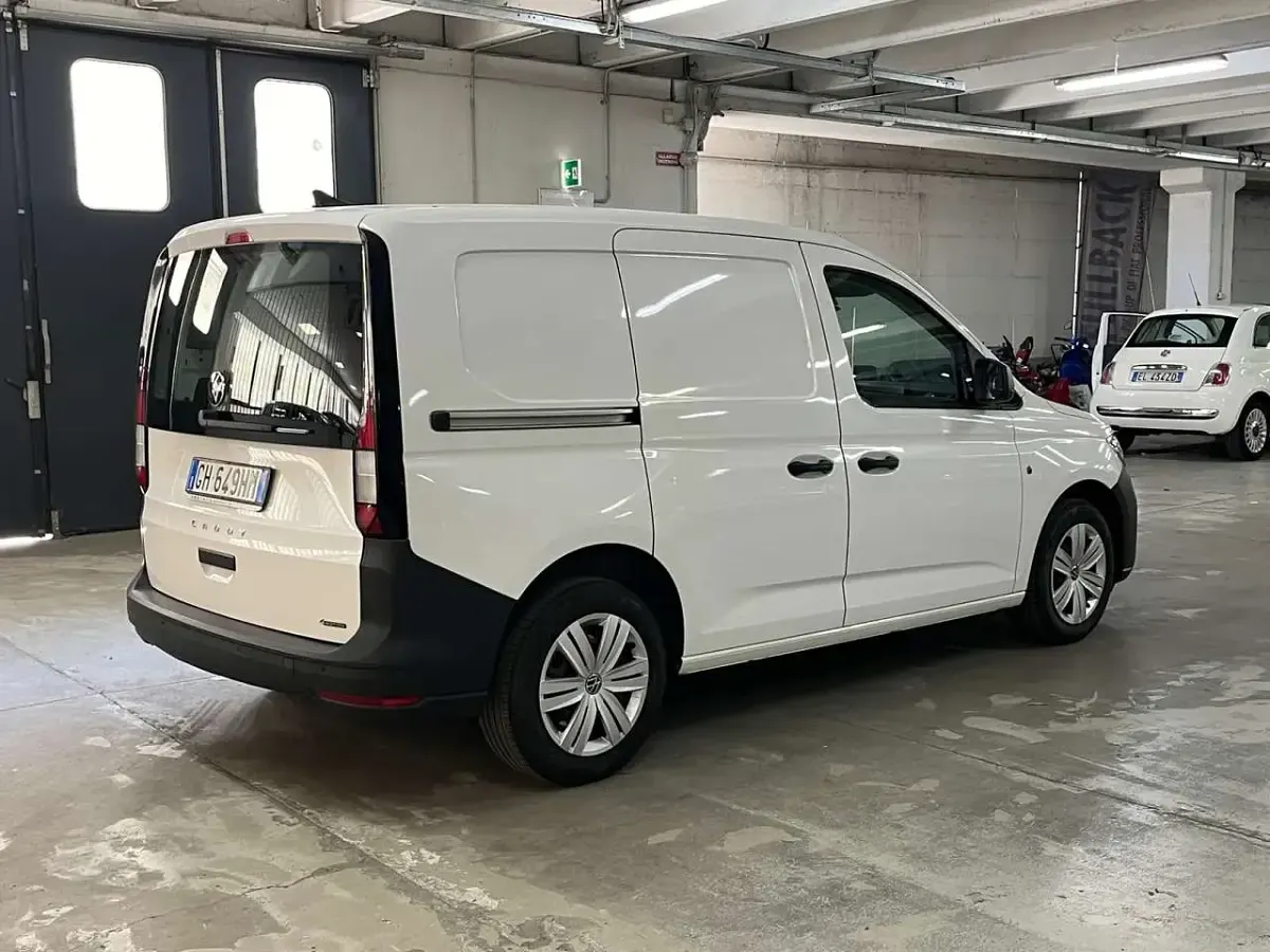 Usata VW Caddy 122 CV (89 kW) 2022 003bianco Monovolume