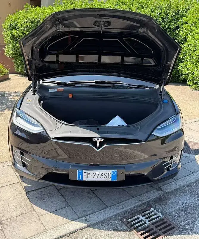 Usata Tesla Model X 158 kW (215 CV) 2017 Nero SUV