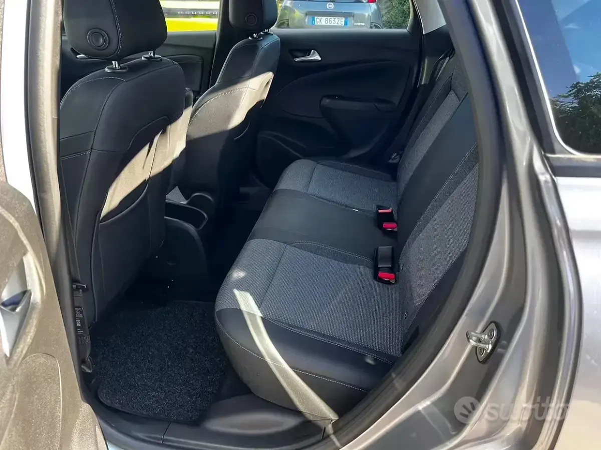 Usata Opel Crossland Elegance 120 CV (88 kW) 2021 Grigio SUV
