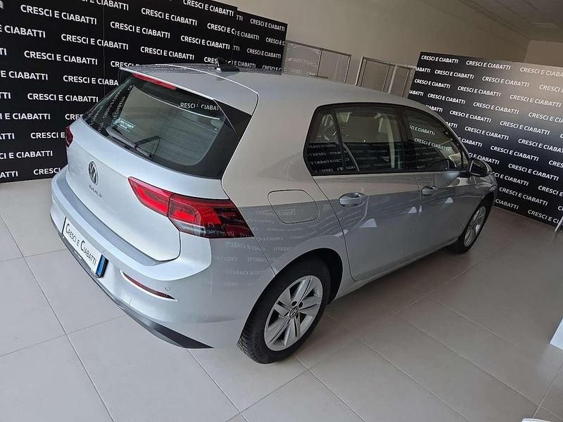 Usata VW Golf VIII Life 116 CV (85 kW) 2021 Grigio Berlina
