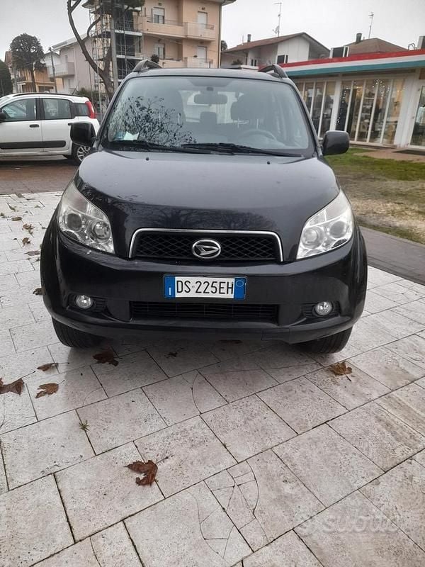 Nero Usata 2009 Daihatsu Terios SUV | 7900 € (Molto cara) - Immagine 1/4