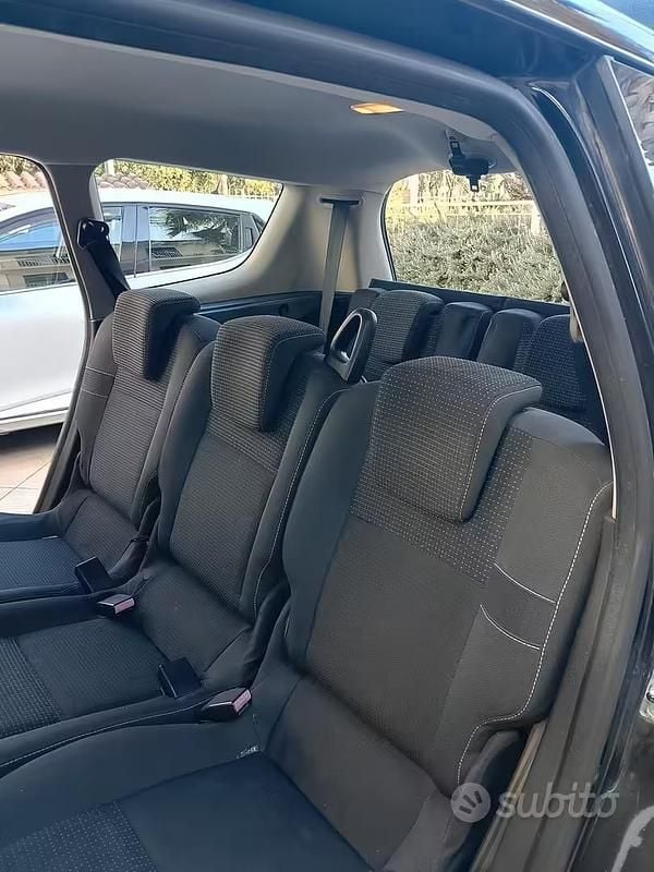 Usata Renault Scénic III Dynamique 110 CV (80 kW) 2009 Nero Monovolume