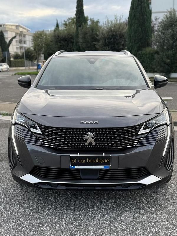 Usata Peugeot 3008 GT-line 130 CV (95 kW) 2021 Grigio SUV