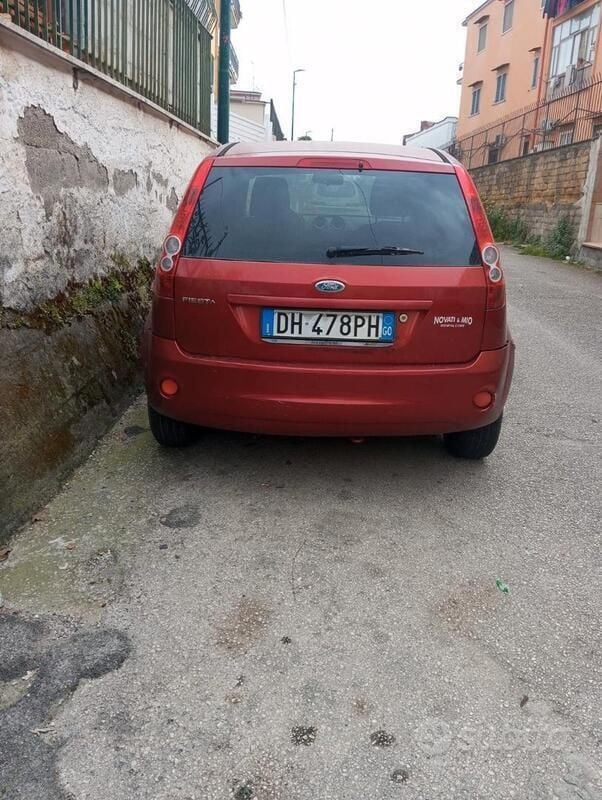 Usata Ford Fiesta 75 CV (55 kW) 2007 Utilitaria