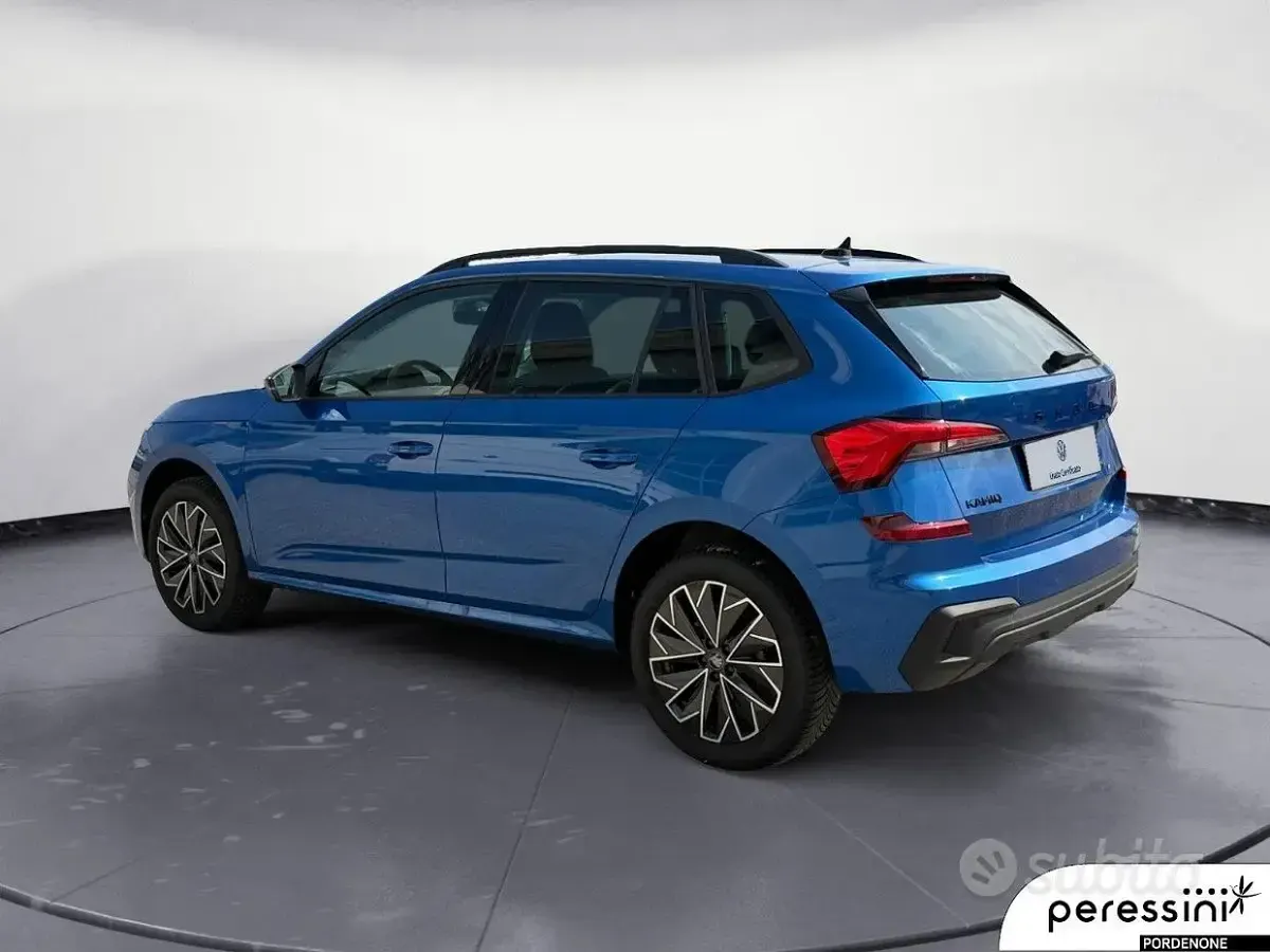 Usata Skoda Kamiq 116 CV (85 kW) 2025 Blu race metallizzato SUV