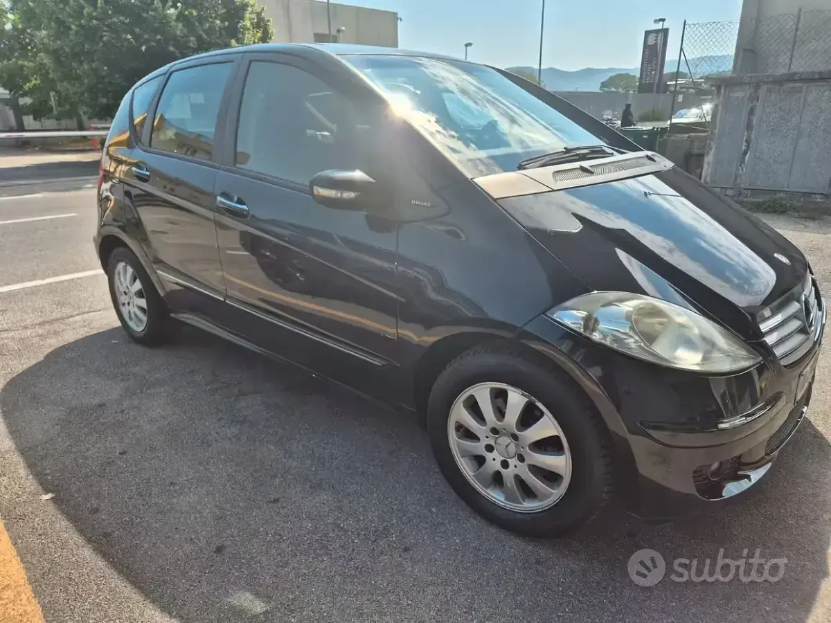 Usata Mercedes A180 109 CV (80 kW) 2006 Nero Berlina