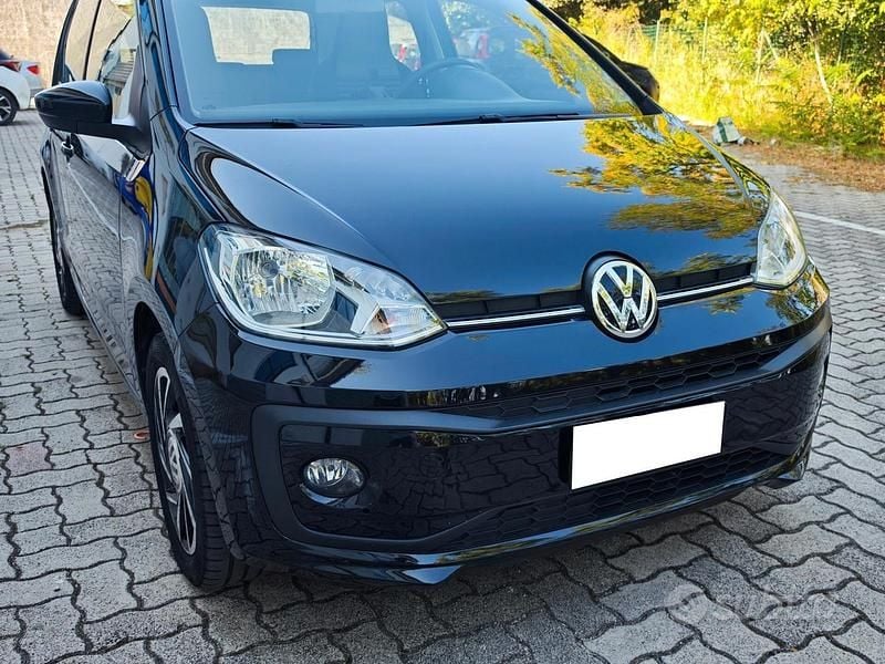 Usata VW up! Move 59 CV (43 kW) 2019 Nero Utilitaria