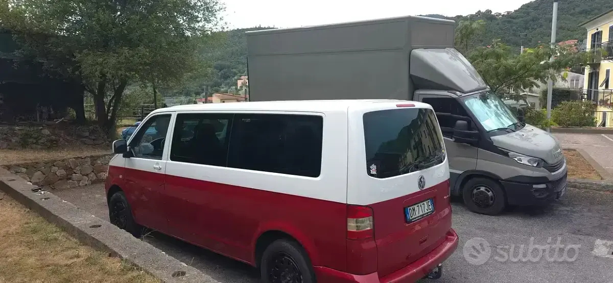Usata VW Caravelle 180 CV (132 kW) 2008 Furgone