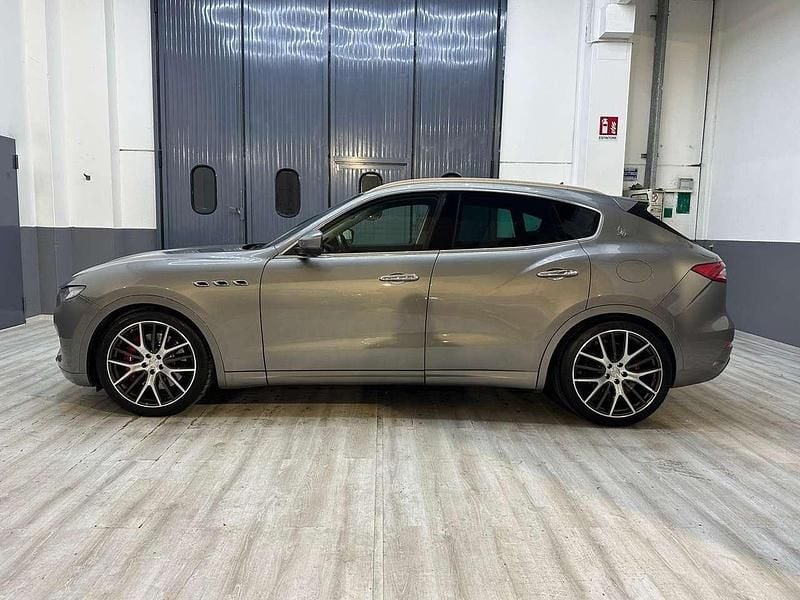 Usata Maserati Levante 430 CV (316 kW) 2017 Grigio SUV