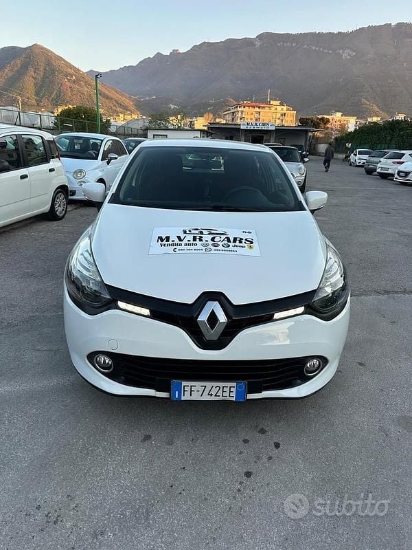 Usata Renault Clio IV Zen 75 CV (55 kW) 2017 Bianco Berlina