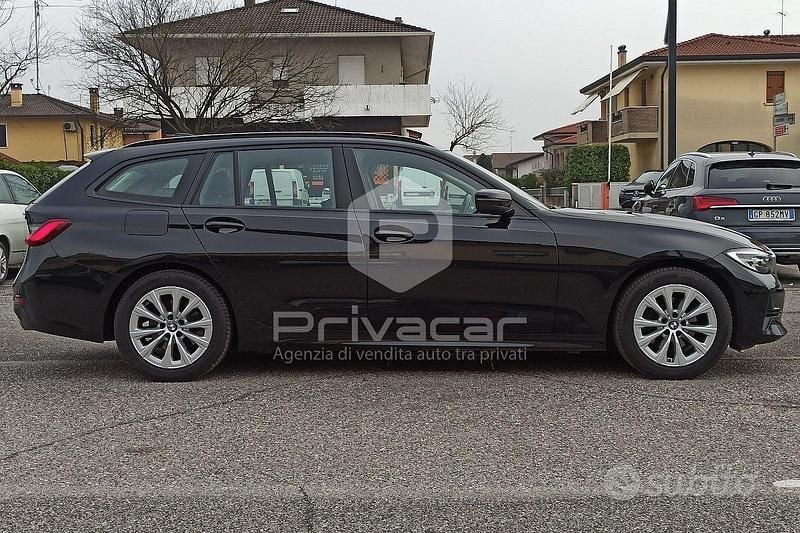 Usata BMW 320e Advantage 190 CV (139 kW) 2020 Nero Station wagon