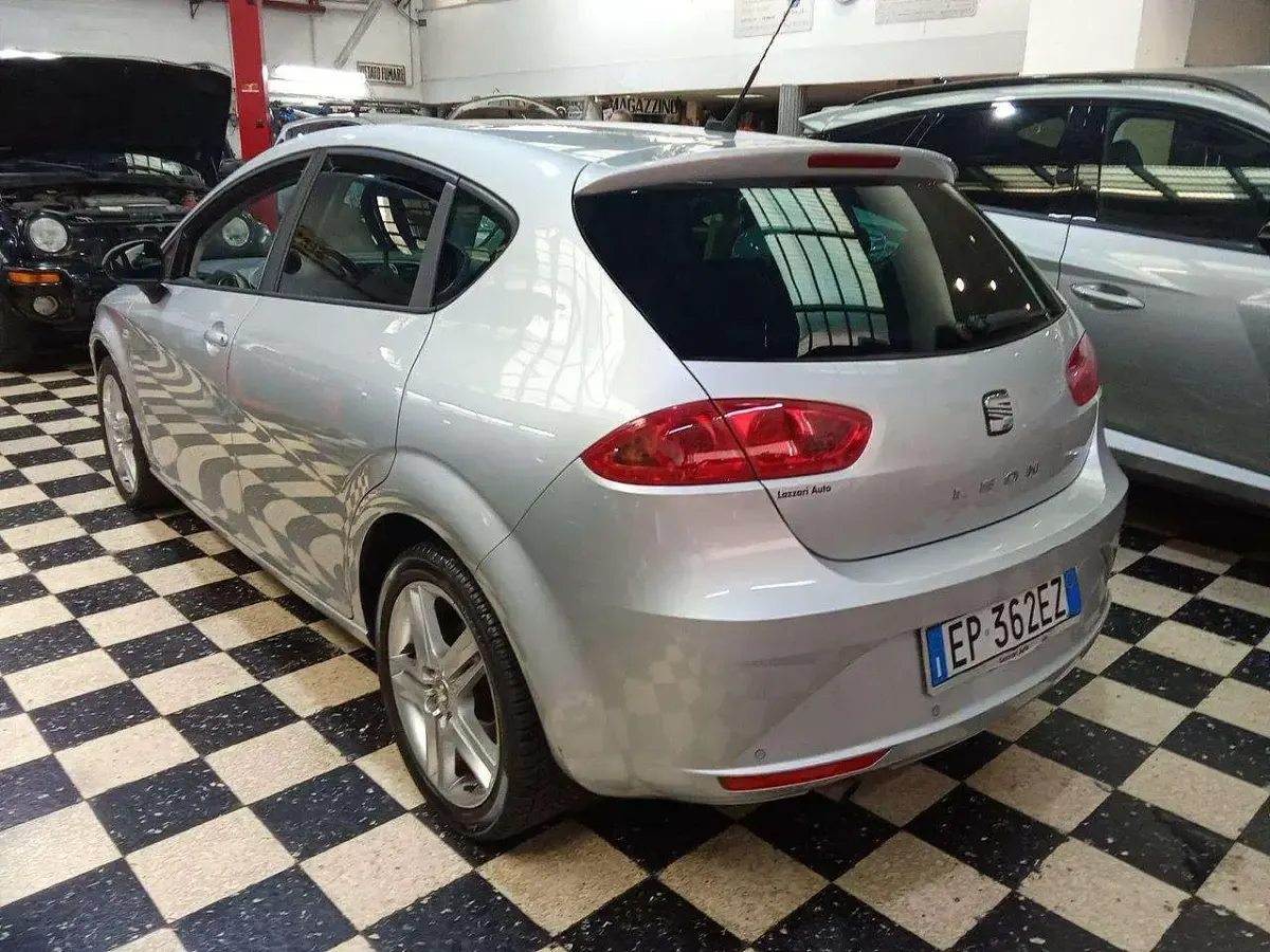 Usata Seat Leon Copa 105 CV (77 kW) 2012 Grigio Berlina