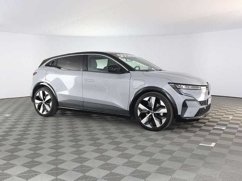 Usata Renault Megane E-Tech Techno 55 kW (75 CV) 2023 Grigio chiaro Berlina