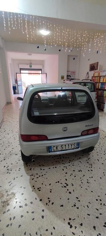 Usata Fiat Seicento Active 54 CV (39 kW) 2004 Argento Utilitaria