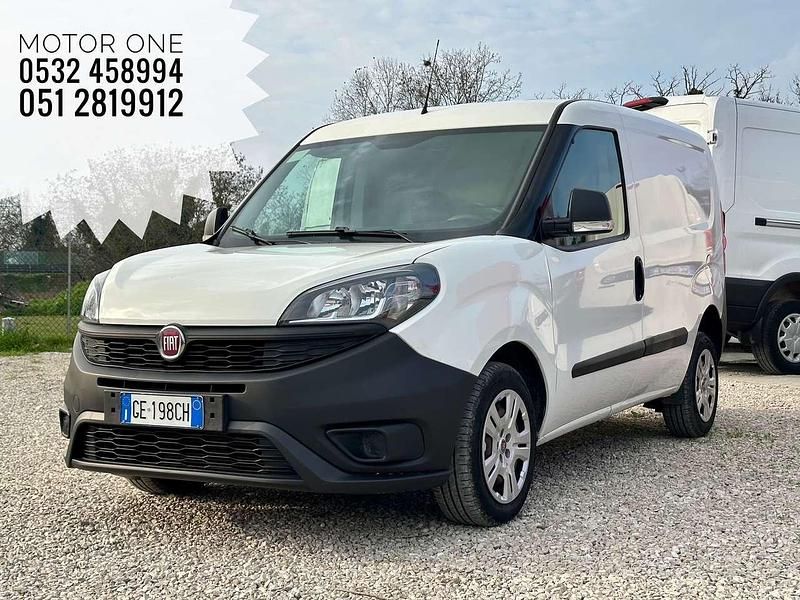 Usata Fiat Doblò 95 CV (69 kW) 2021 Bianco Monovolume