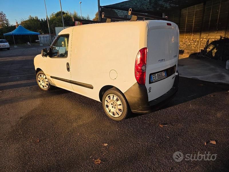 Usata Fiat Doblò 2011 Bianco Monovolume