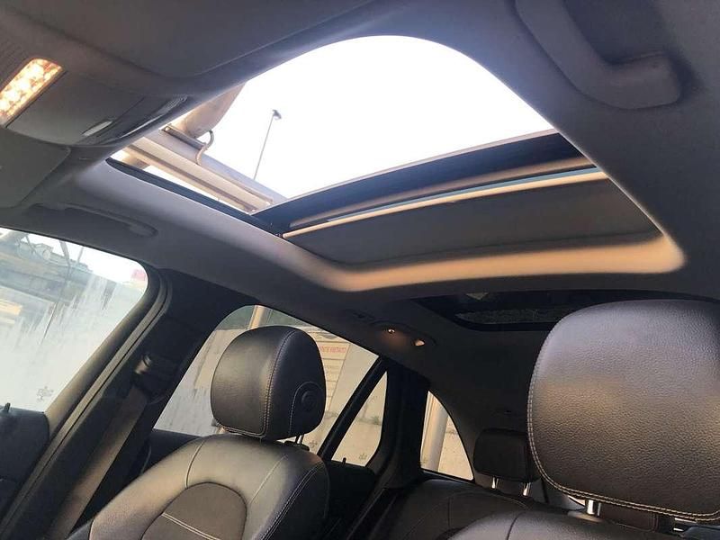 Usata Mercedes GLC300 Premium Plus 245 CV (180 kW) 2021 Grigio SUV