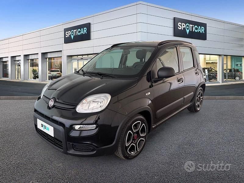 Nero Usata 2021 Fiat Panda City Life Due volumi | 10.900 € (Buon prezzo) - Immagine 1/4