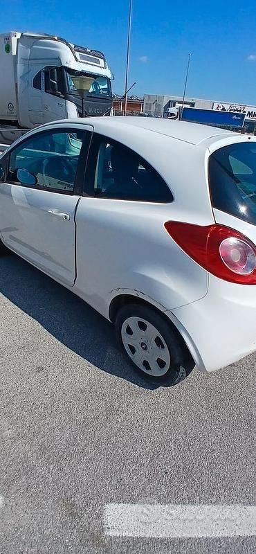 Usata Ford Ka 69 CV (50 kW) 2011 Bianco Utilitaria