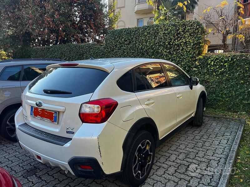 Bianco Usata 2012 Subaru XV SUV | 5000 € (Buon prezzo) - Immagine 1/1