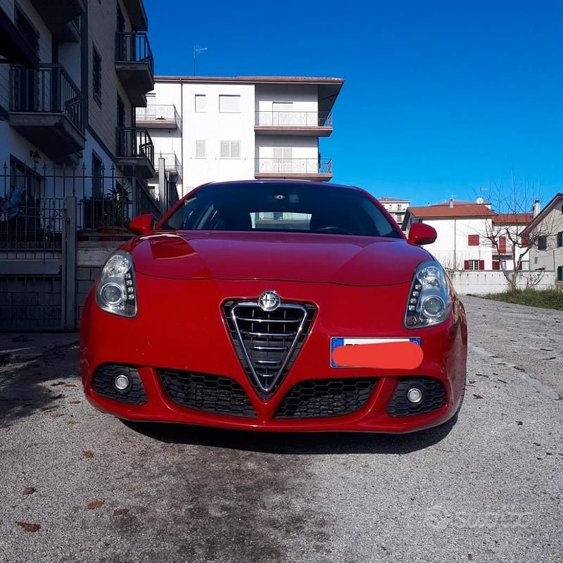 Usata Alfa Romeo Giulietta 140 CV (102 kW) 2011 Utilitaria