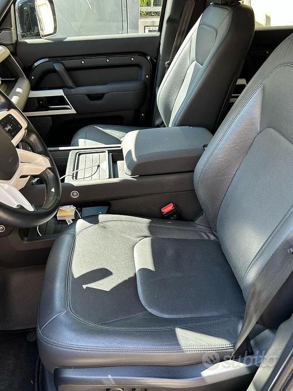 Usata Land Rover Defender 200 CV (147 kW) 2022 Nero SUV