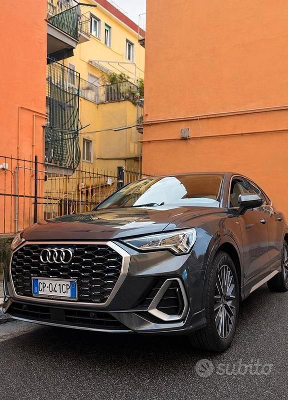 Usata Audi Q3 Sportback Design 150 CV (110 kW) 2023 Grigio SUV