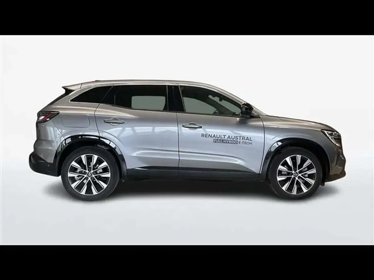 Usata Renault Austral Techno 200 CV (147 kW) 2024 Grigio scuro SUV