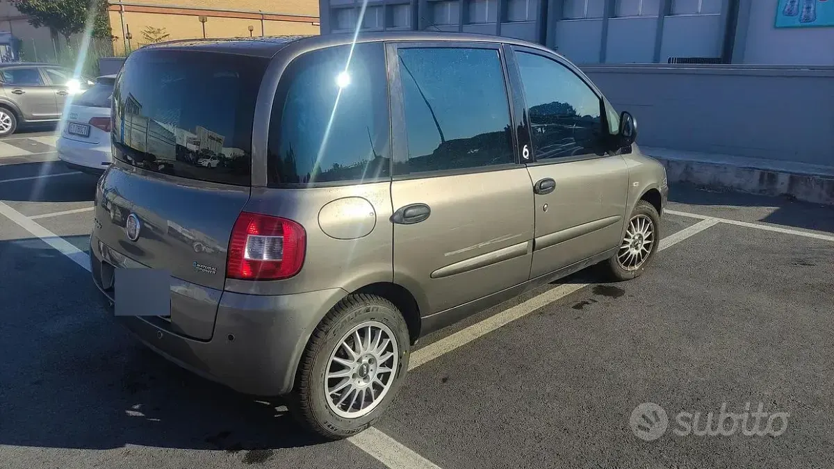 Usata Fiat Multipla 103 CV (75 kW) 2010 Monovolume