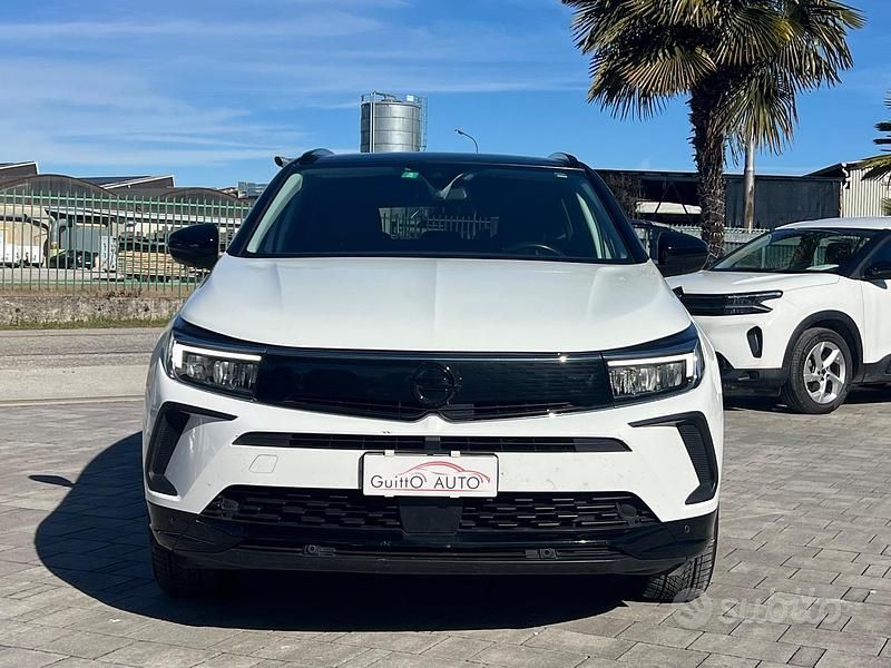 Usata Opel Grandland X GS Line 131 CV (96 kW) 2022 Bianco SUV