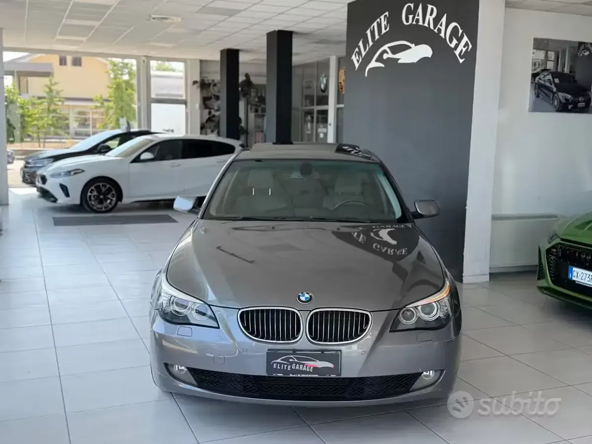 Usata BMW 525 M Sport 197 CV (144 kW) 2008 Grigio Berlina