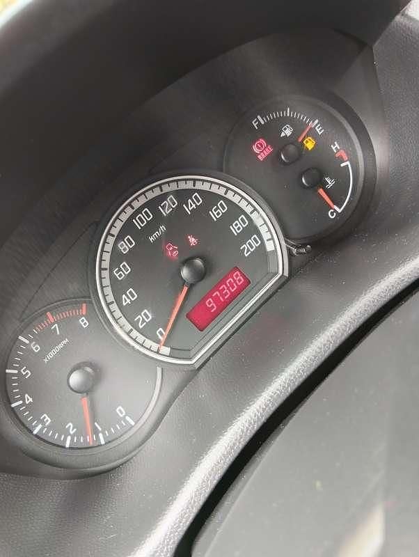 Usata Suzuki Swift GL 91 CV (66 kW) 2005 Utilitaria