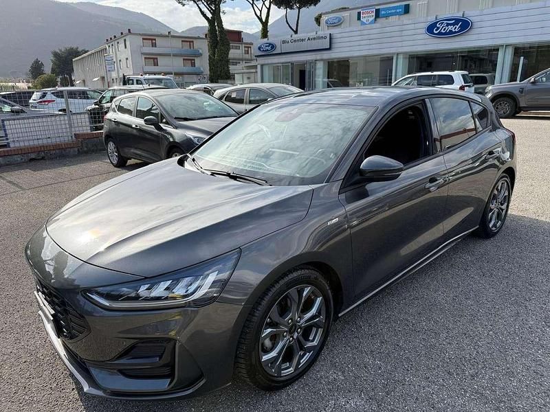 Usata Ford Focus ST-Line 125 CV (91 kW) 2024 Magnetic grey Berlina
