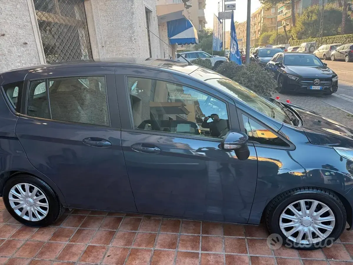 Usata Ford B-MAX 100 CV (73 kW) 2014 Blu Monovolume