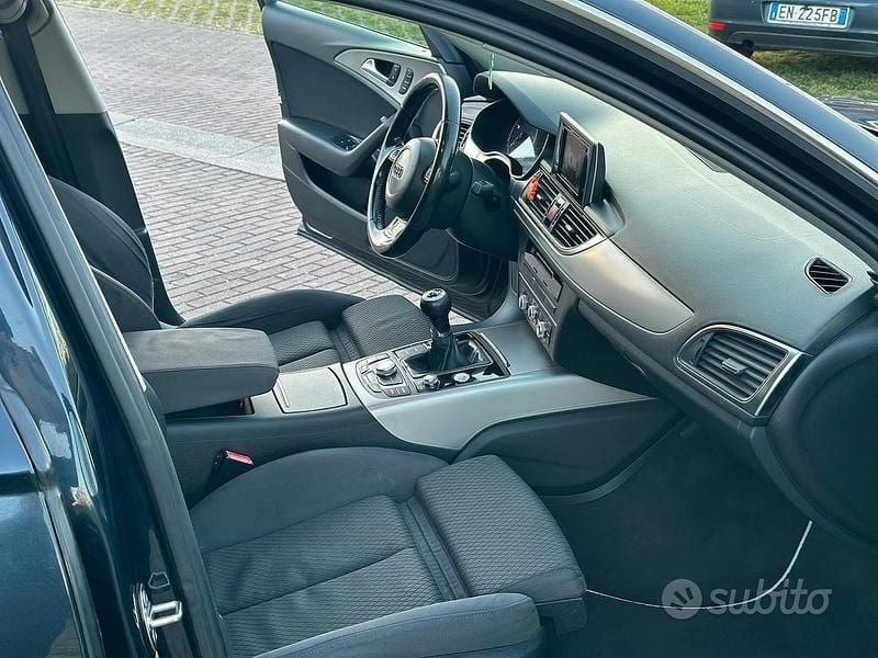 Usata Audi A6 177 CV (130 kW) 2012 Blu Station wagon