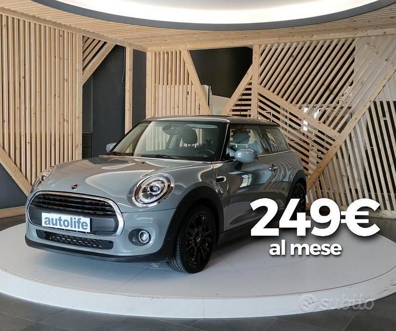 Usata Mini ONE 75 CV (55 kW) 2020 Grigio Utilitaria