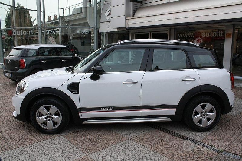 Usata Mini Cooper Countryman Business 136 CV (100 kW) 2020 Bianco SUV